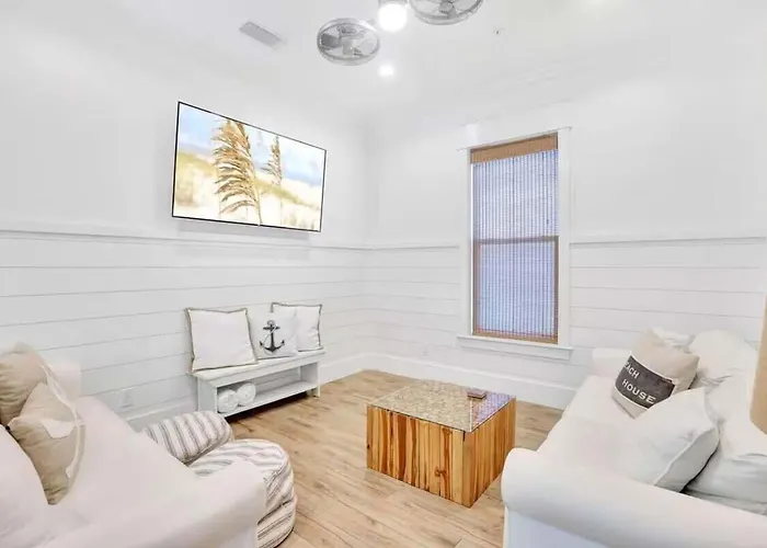 Holiday home Lil' Tip Sea *